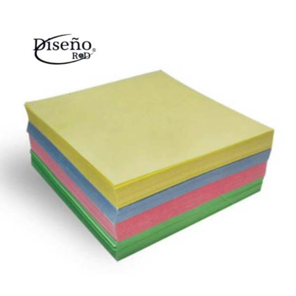 Taco de papel DISEÑO 9cm x 9cm – 400 hojas 4 colores